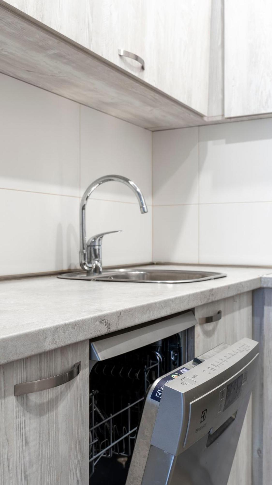 Cozy Apartment In The Heart Of Тбилиси Экстерьер фото